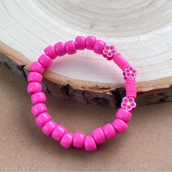 Handcrafted Floral Pink Beaded Bracelet - Picture 4 of 7